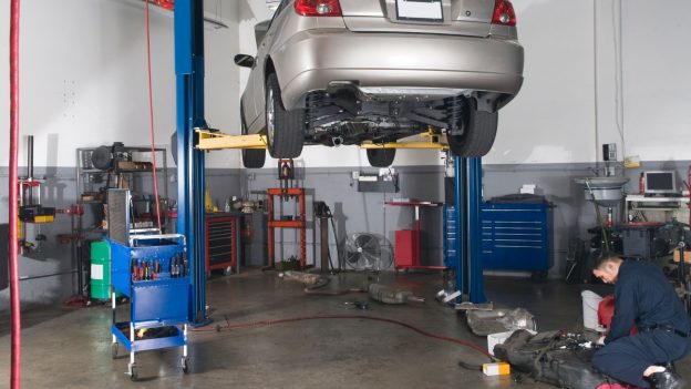 What Equipment Are Needed to Start a Car Repairing Business?