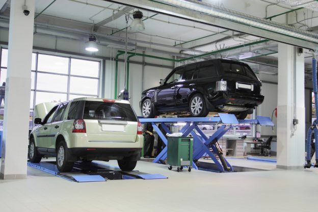 How Does A Car Lift Work? Understanding The Mechanism