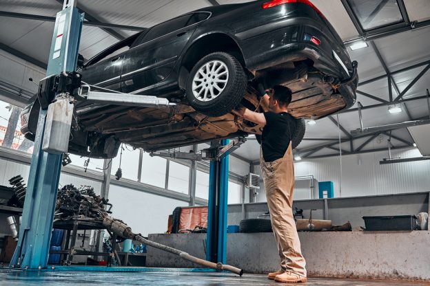 How To Buy The Best 2-Post Car Lift: 8 Factors To Consider